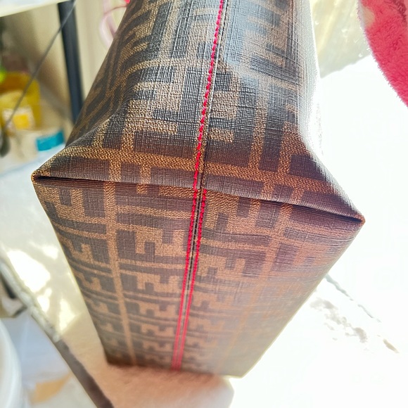Fendi Zucca Tote Bag ( medium) - Picture 4 of 13
